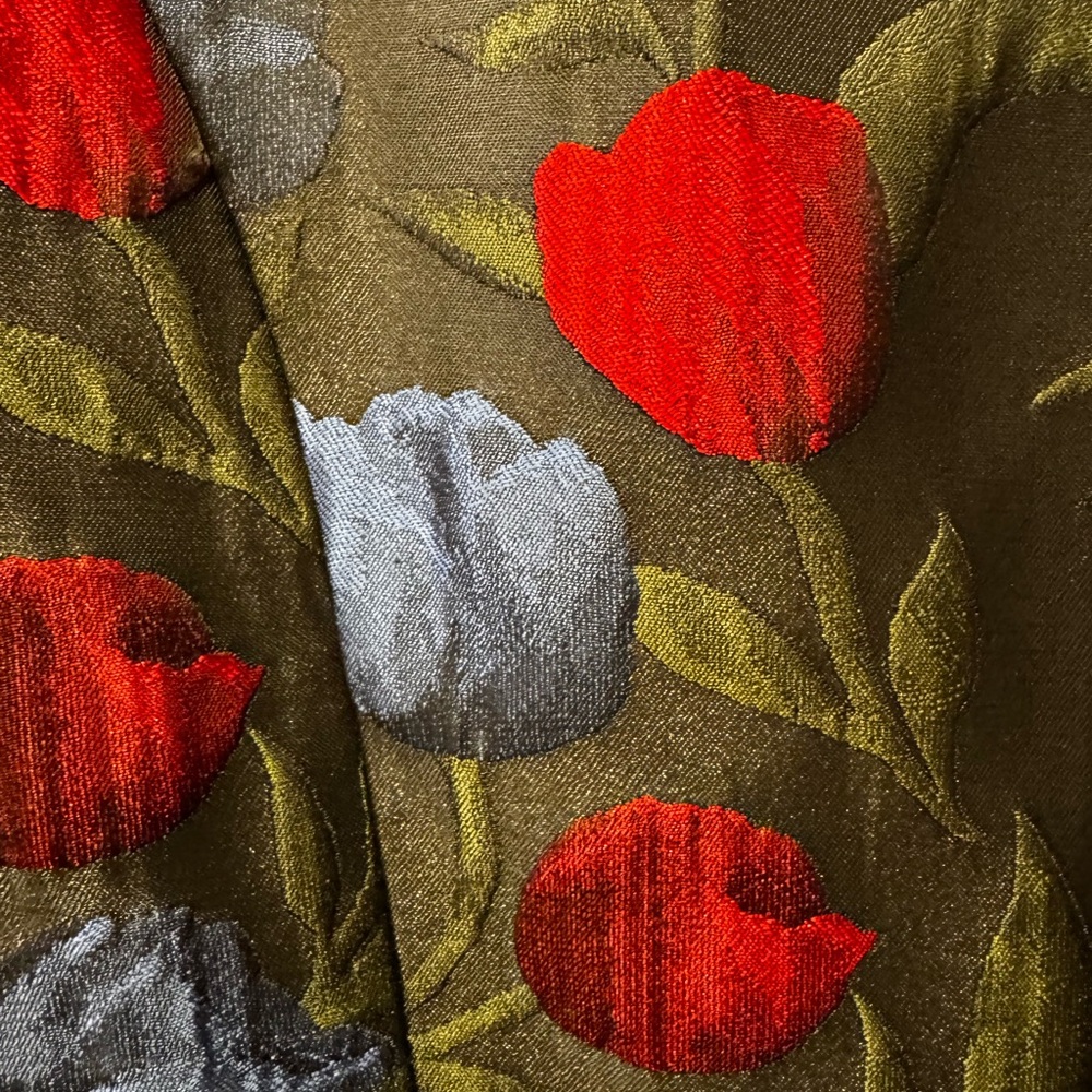 Alice + Olivia Black Floral Jacquard Babydoll Dress with Red & Blue Tulips - Picture 9 of 12